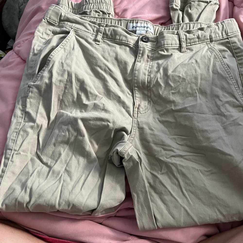 Amazon Essentials Tan pants - Picture 2 of 5